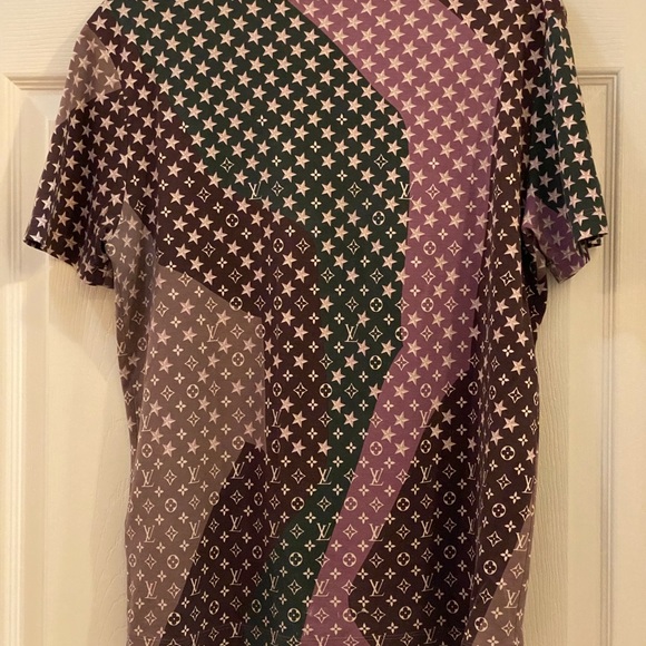SoldAuthentic Louis Vuitton short sleeve T-shirt Sz S stars monogram multicolour - Picture 2 of 15